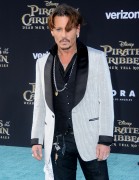 Джонни Депп (Johnny Depp) 'Pirates of the Caribbean Dead Men Tell no Tales' Premiere in Hollywood, 18.05.2017 (146xHQ) 2244fe629384923