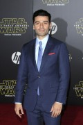 Оскар Айзек (Oscar Isaac) 'Star Wars The Force Awakens' premiere in Hollywood, 14.12.2015 - 55xHQ 2cf23a617679703
