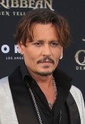 Джонни Депп (Johnny Depp) 'Pirates of the Caribbean Dead Men Tell no Tales' Premiere in Hollywood, 18.05.2017 (146xHQ) 333ce3629385363