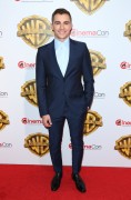 Дэйв Франко (Dave Franco) Warner Bros. Pictures Presentation during CinemaCon 2017 at The Colosseum at Caesars Palace (Las Vegas, 29.03.2017) - 107xHQ 046dca593469603