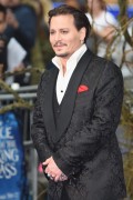 Джонни Депп (Johnny Depp) Alice Through the Looking Glass Premiere (London, 10.05.2016) (59xHQ) 2e4aa6629393293