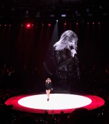 Тейлор Свифт (Taylor Swift) performs at the Super Saturday Night Concert at Club Nomadic, 04.02.2017 (15xHQ) 2ca354590524373