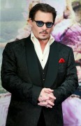 Джонни Депп (Johnny Depp) Alice Through the Looking Glass Premiere (London, 10.05.2016) (59xHQ) 6f7d60629389913