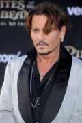 Джонни Депп (Johnny Depp) 'Pirates of the Caribbean Dead Men Tell no Tales' Premiere in Hollywood, 18.05.2017 (146xHQ) 693d54629387943