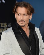 Джонни Депп (Johnny Depp) 'Pirates of the Caribbean Dead Men Tell no Tales' Premiere in Hollywood, 18.05.2017 (146xHQ) 73f15a629386273