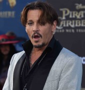 Джонни Депп (Johnny Depp) 'Pirates of the Caribbean Dead Men Tell no Tales' Premiere in Hollywood, 18.05.2017 (146xHQ) 80aa7a629387373