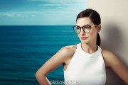 Энн Хэтэуэй (Anne Hathaway) Chinese Eyewear brand 'Bolon' SpringSummer 2017 Collection Photoshoot (9xHQ) 59a04a629651793