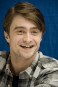 Дэниал Рэдклифф (Daniel Radcliffe) 'The Woman In Black' Press Conference (February 3, 2012) B1f996617943263