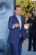 Николай Костер-Валдау (Nikolaj Coster-Waldau) 'Game of Thrones' season 7 premiere, Los Angeles, 12.07.2017 (88xHQ) 228a97561259283
