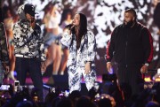 Деми Ловато (Demi Lovato) performing Sorry Not Sorry at the iHeartRadio Music Festival in Las Vegas, 23.09.2017 (46xHQ) 639e85617729463