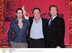 Колин Фаррелл (Val Kilmer, Oliver Stone, Colin Farrell) Photocall for the film "Alexander" in Rome, Italy, 10.02.2005 (26xHQ) 312152565535473