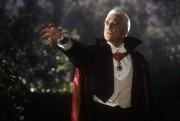 Дракула: Мертвый и довольный / Dracula: Dead and Loving It (1995) Ffa90c630556413