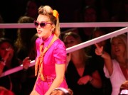 Майли Сайрус (Miley Cyrus) MTV Video Music Awards, California, 27.08.2017 (121xHQ) A73241590528823