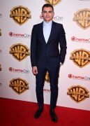 Дэйв Франко (Dave Franco) Warner Bros. Pictures Presentation during CinemaCon 2017 at The Colosseum at Caesars Palace (Las Vegas, 29.03.2017) - 107xHQ 2aa5eb593466563