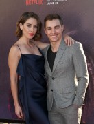 Дэйв Франко (Dave Franco) Premiere of Netflix's TV Show “Glow“ in Hollywood, 21.06.2017 - 16xHQ 317d7c593476233