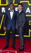 Оскар Айзек (Oscar Isaac) European premiere of 'Star Wars The Force Awakens' in London (December 16, 2015) - 44xHQ D97aa0617674463
