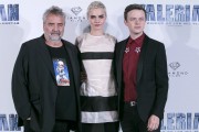 Дэйн ДеХаан, Люк Бессон, Кара Делевинь (Cara Delevingne, Luc Besson, Dane DeHaan) Valerian And The City Of A Thousand Planets Photocall at St. Regis Hotel (Mexico City, 02.08.2017) (63xHQ) Cd6e19618086303