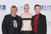 Дэйн ДеХаан, Люк Бессон, Кара Делевинь (Cara Delevingne, Luc Besson, Dane DeHaan) Valerian And The City Of A Thousand Planets Photocall at St. Regis Hotel (Mexico City, 02.08.2017) (63xHQ) 2e64a7618086223