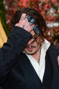 Джонни Депп (Johnny Depp) Alice Through the Looking Glass Premiere (London, 10.05.2016) (59xHQ) 0ffa1d629392473