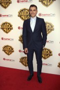 Дэйв Франко (Dave Franco) Warner Bros. Pictures Presentation during CinemaCon 2017 at The Colosseum at Caesars Palace (Las Vegas, 29.03.2017) - 107xHQ Eb70b7593468623