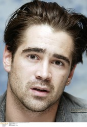 Колин Фаррелл (Colin Farrell) Press Conference "A home at the end of the world" (09.07.2004 "Retna") C28713565377433