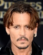 Джонни Депп (Johnny Depp) 'Pirates of the Caribbean Dead Men Tell no Tales' Premiere in Hollywood, 18.05.2017 (146xHQ) 3044d4629387243