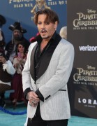 Джонни Депп (Johnny Depp) 'Pirates of the Caribbean Dead Men Tell no Tales' Premiere in Hollywood, 18.05.2017 (146xHQ) 6e6981629387023