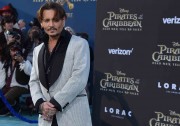 Джонни Депп (Johnny Depp) 'Pirates of the Caribbean Dead Men Tell no Tales' Premiere in Hollywood, 18.05.2017 (146xHQ) 029820629387013