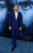 Николай Костер-Валдау (Nikolaj Coster-Waldau) 'Game of Thrones' season 7 premiere, Los Angeles, 12.07.2017 (88xHQ) 5906ea561258503