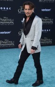 Джонни Депп (Johnny Depp) 'Pirates of the Caribbean Dead Men Tell no Tales' Premiere in Hollywood, 18.05.2017 (146xHQ) 2815d0629385923