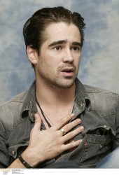 Колин Фаррелл (Colin Farrell) Press Conference "A home at the end of the world" (09.07.2004 "Retna") 91bdc4565378523