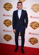 Дэйв Франко (Dave Franco) Warner Bros. Pictures Presentation during CinemaCon 2017 at The Colosseum at Caesars Palace (Las Vegas, 29.03.2017) - 107xHQ Ba221d593466683