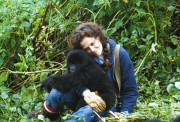 Гориллы в тумане / Gorillas in the Mist: The Story of Dian Fossey (Сигурни Уивер, Брайан Браун, 1988) 60a57a572230133