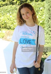 Iris Apatow - Positively Social launch event in Beverly Hills (September 24, 2017)