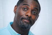 Идрис Эльба (Idris Elba) The Dark Tower press conference (New York, July 31, 2017) 42108e625919623