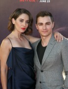 Дэйв Франко (Dave Franco) Premiere of Netflix's TV Show “Glow“ in Hollywood, 21.06.2017 - 16xHQ 027728593472443