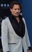 Джонни Депп (Johnny Depp) 'Pirates of the Caribbean Dead Men Tell no Tales' Premiere in Hollywood, 18.05.2017 (146xHQ) C443e7629385473