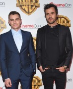 Дэйв Франко (Dave Franco) Warner Bros. Pictures Presentation during CinemaCon 2017 at The Colosseum at Caesars Palace (Las Vegas, 29.03.2017) - 107xHQ D329a9593468983