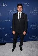 Оскар Айзек (Oscar Isaac) Princess Grace Awards Gala with presenting sponsor Christian Dior Couture at the Beverly Wilshire Four Seasons Hotel (October 8, 2014) - 19xHQ Ba7550617675993