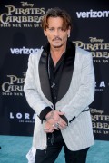 Джонни Депп (Johnny Depp) 'Pirates of the Caribbean Dead Men Tell no Tales' Premiere in Hollywood, 18.05.2017 (146xHQ) 3ab5f9629389653