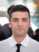 Оскар Айзек (Oscar Isaac) Inside Llewyn Davis Photocall at Cannes, 19.05.2013 - 31xHQ 8cbf88629383803