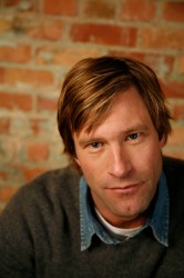 Aaron Eckhart - Portrait Session for 'Thank You For Smoking'