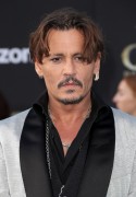 Джонни Депп (Johnny Depp) 'Pirates of the Caribbean Dead Men Tell no Tales' Premiere in Hollywood, 18.05.2017 (146xHQ) 75be18629386313