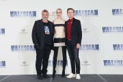 Дэйн ДеХаан, Люк Бессон, Кара Делевинь (Cara Delevingne, Luc Besson, Dane DeHaan) Valerian And The City Of A Thousand Planets Photocall at St. Regis Hotel (Mexico City, 02.08.2017) (63xHQ) 99c68d618085773