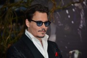 Джонни Депп (Johnny Depp) Alice Through the Looking Glass Premiere (London, 10.05.2016) (59xHQ) B4cd59629391513