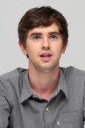 Фредди Хаймор Freddie Highmore) The Good Doctor press conference (Los Angeles, August 7, 2017) E8af39617947033