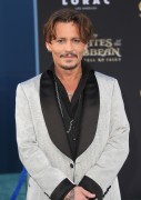 Джонни Депп (Johnny Depp) 'Pirates of the Caribbean Dead Men Tell no Tales' Premiere in Hollywood, 18.05.2017 (146xHQ) 6d0734629384153