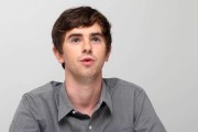 Фредди Хаймор Freddie Highmore) The Good Doctor press conference (Los Angeles, August 7, 2017) F864e2617946993