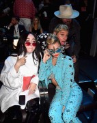 Майли Сайрус (Miley Cyrus) MTV Video Music Awards, California, 27.08.2017 (121xHQ) D8ecca590528373