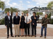 Оскар Айзек (Oscar Isaac) Inside Llewyn Davis Photocall at Cannes, 19.05.2013 - 31xHQ D58997629383713